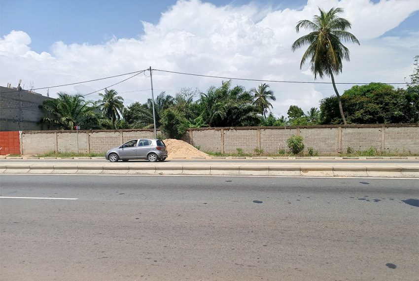 Terrain ou parcelle sur trois lots à vendre Togo