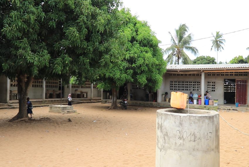 École à vendre au Togo Lomé de la maternelle au lycée, bâtiments 17