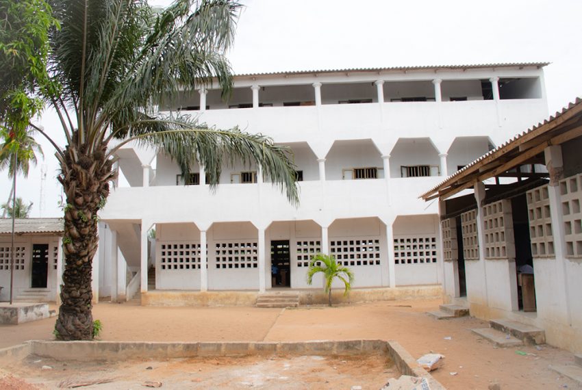 École à vendre au Togo Lomé de la maternelle au lycée, bâtiments 7