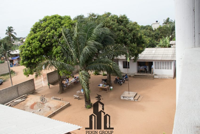 École à vendre au Togo Lomé de la maternelle au lycée, bâtiments 11