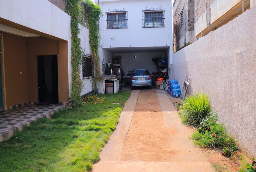 VILLA A VENDRE A BAGUIDA PROCHE CENTRE AERE BCEAOA LOME TOGO 6