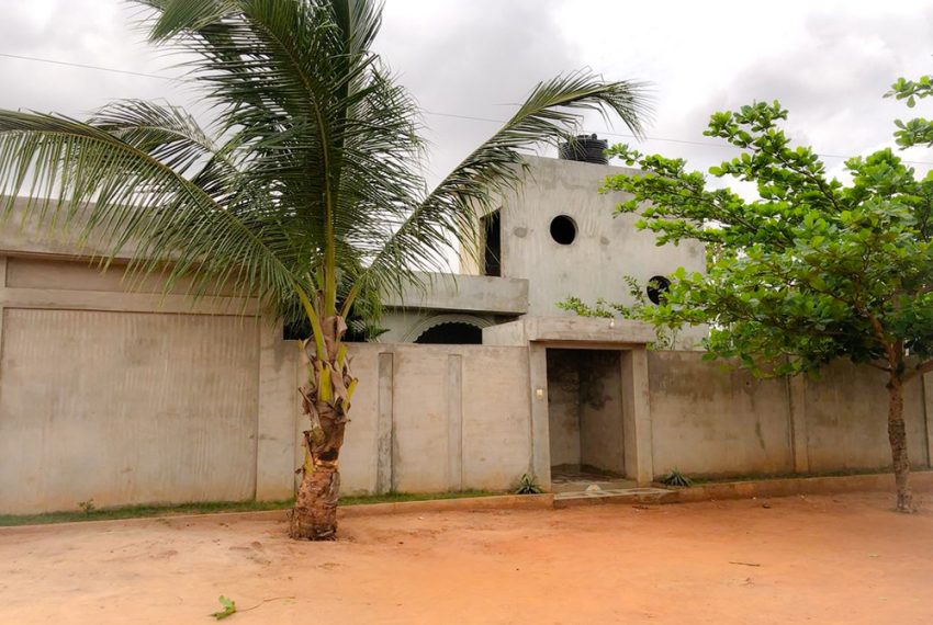 Villa à vendre a apéssito route mission tové légbassito 1