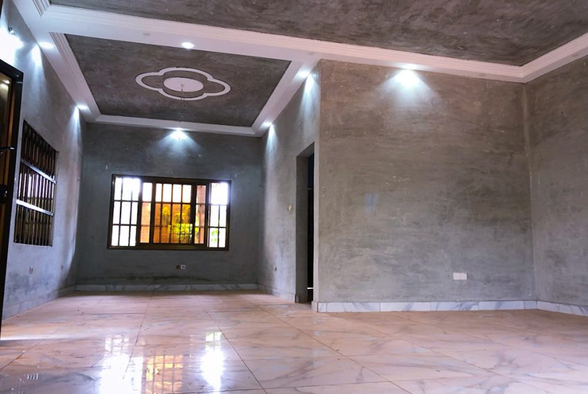 Villa à vendre a apéssito route mission tové légbassito 15