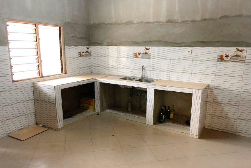 Villa à vendre a apéssito route mission tové légbassito 19