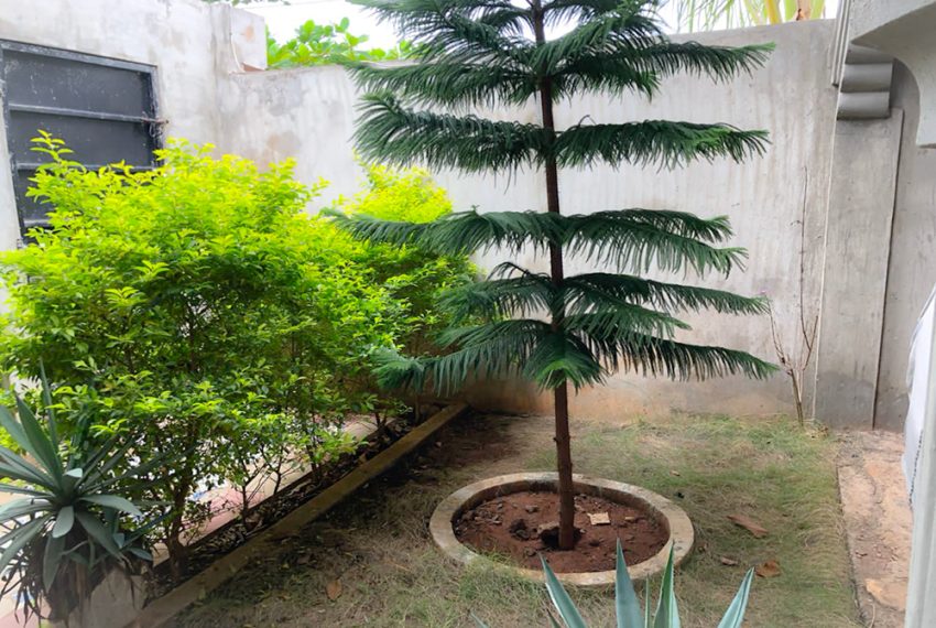 Villa à vendre a apéssito route mission tové légbassito 7