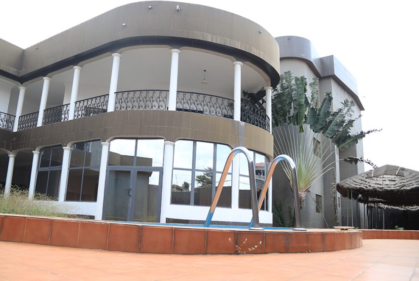Villa à louer à Djidjolé Lomé Togo 1