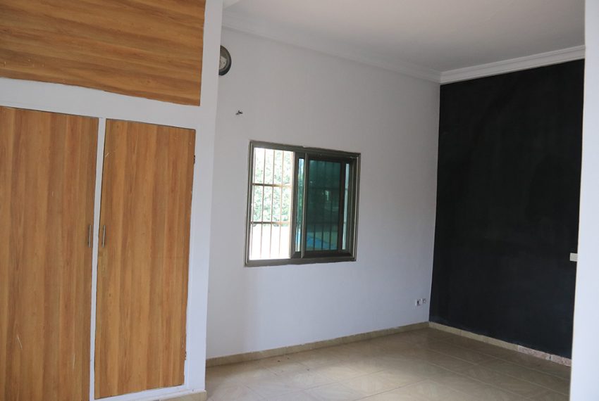 Villa à louer à Djidjolé Lomé Togo 16